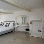 Rhome Crispi Loft *