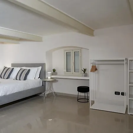 Rhome Crispi Loft *